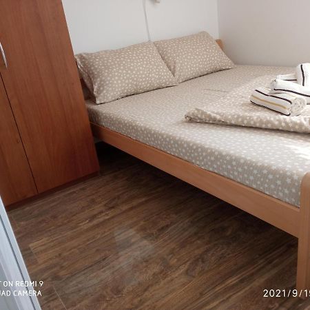 Smestaj Lux Apartment Veliko Gradište Екстериор снимка