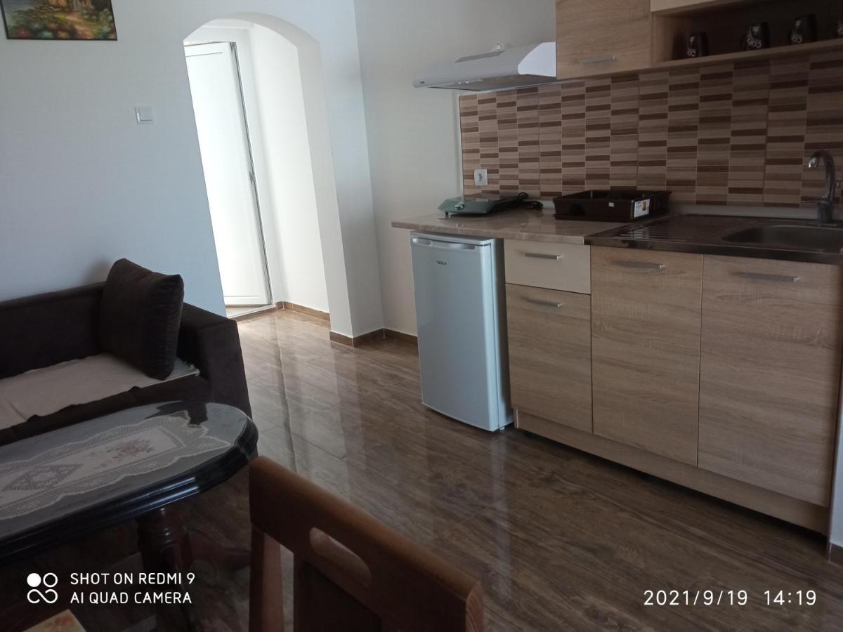 Smestaj Lux Apartment Veliko Gradište Екстериор снимка